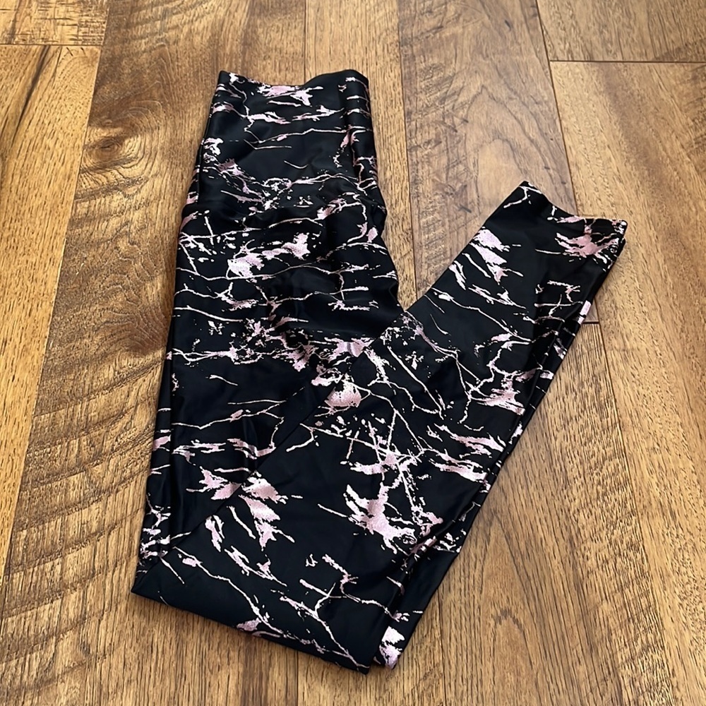 Emily HSU Woman’s Black Splatter Leggings Size XS